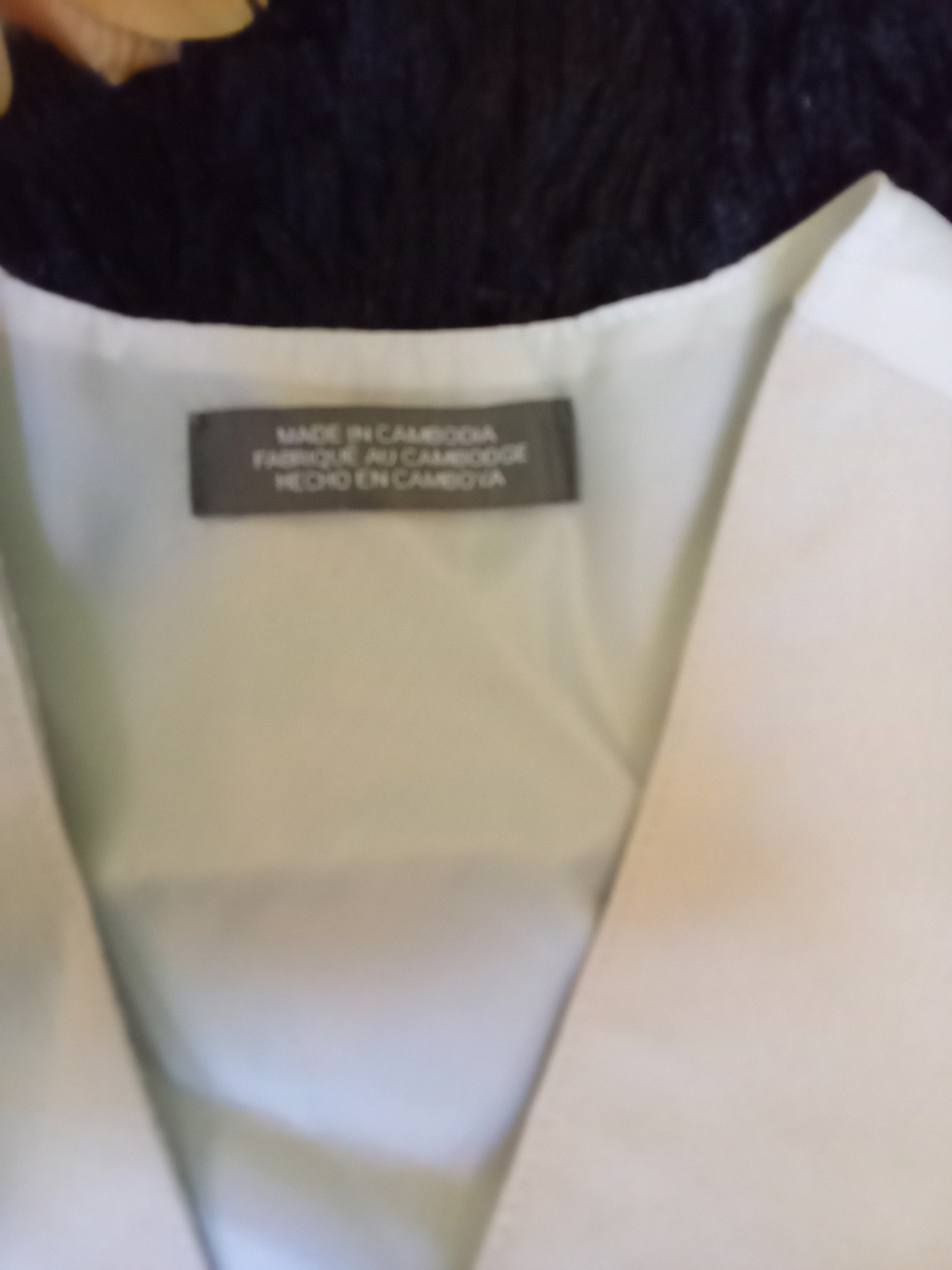 Classic Cream Vest - Button Front (4) - Picture 6 of 7